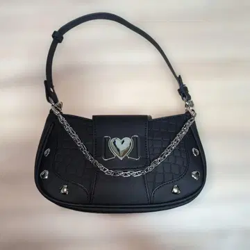 블랙 하트 모티브 핸드백