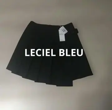 택 포함 새상품 LECIEL BLEU 턱 플리츠 디자인 스월 숏팬츠