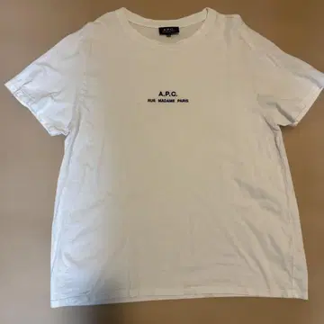 오늘만 세일!! 새상품급 아페쎄 T셔츠 APC
