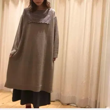 [ 미사용 새상품 ] 사만사 모스모스 스퀘어 레이스 카라 니트 원피스