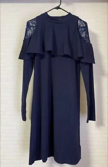 숄더 레이스 스폰 원피스 네이비