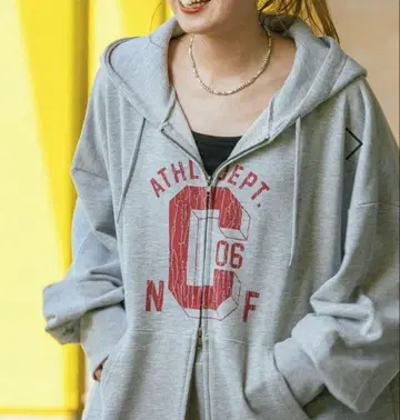 새상품 [Make stuff'25] 티라 모듬 BIG 후드티 그레이