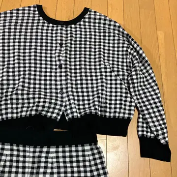 GU 3XL 체크 무늬 니트 셋업