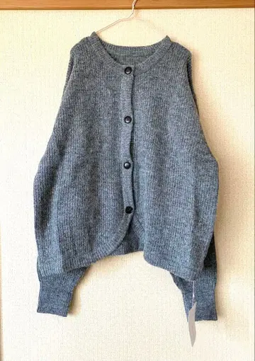 미사용 새상품 5999엔 클래식 엘프 루즈핏 빅 니트 가디건 L