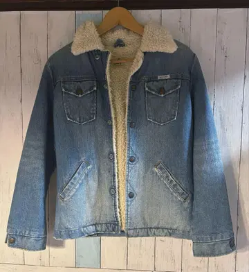 랭글러 Wrangler 데님 보아 자켓!