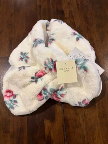 로라 애슐리 홈 머플러