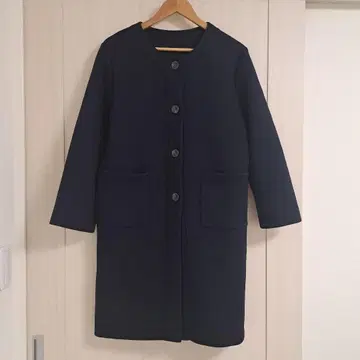 미사용 코트 네이비 L 사이즈 노카라 저리 원단