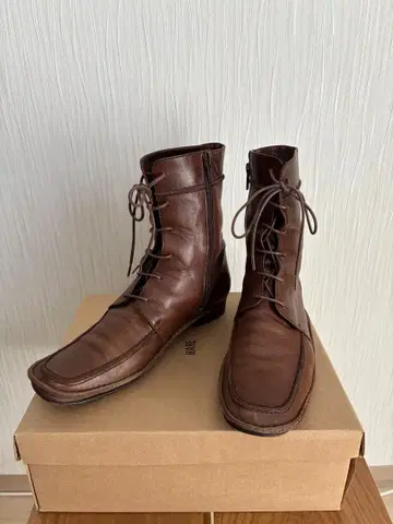 Au pas 브라운 가죽 레이스업 부츠