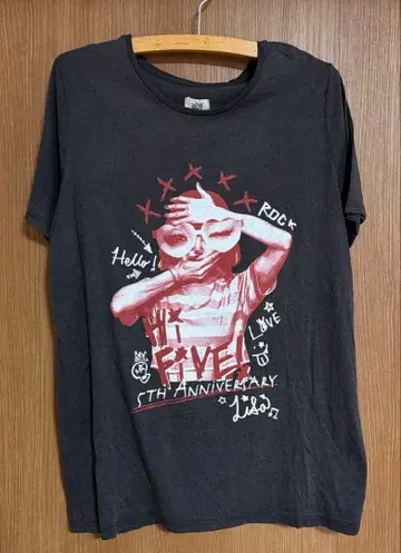 LiSA BiG T셔츠 Hi! FiVE