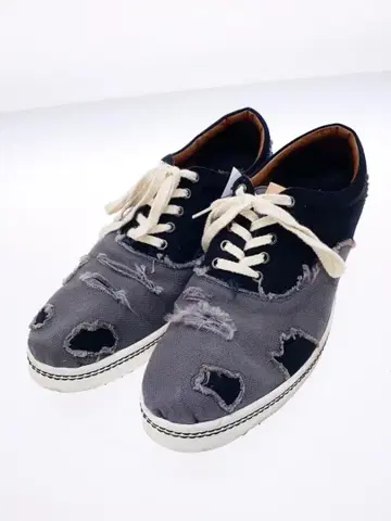 glamb Heavy Damaged Sneakers