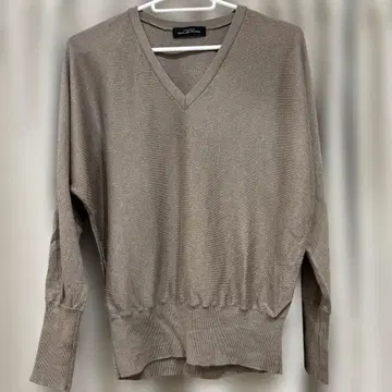 그린 라벨 릴랙싱 베이지 V넥 스웨터 울 실크