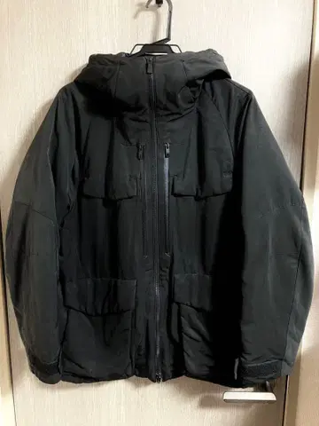 UNIQLO x White Mountaineering 다운 자켓