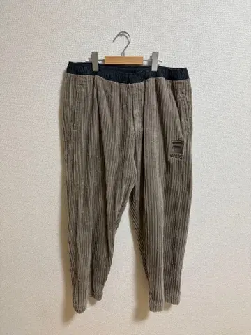 FILA 코듀로이 스트라이프 팬츠 그레이