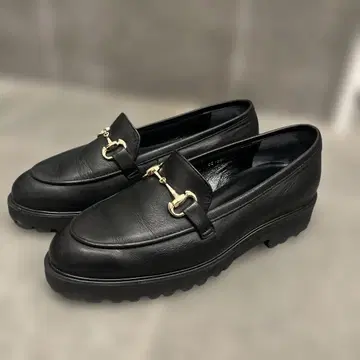 MIMIKO 블랙 가죽 로퍼