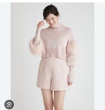 CELFORD 에코 퍼 니트탑