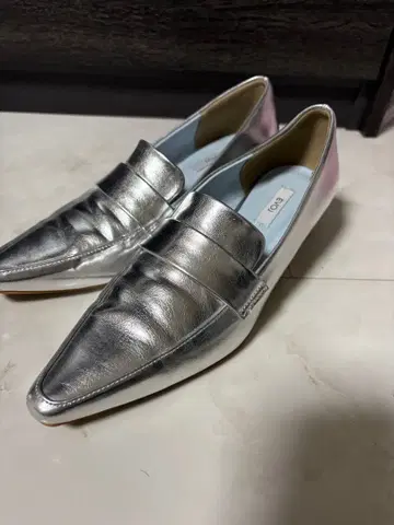 EVOL 실버 펌프스 22.5cm