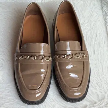 아르테미스 바이 다이애나 가죽 신발 로퍼