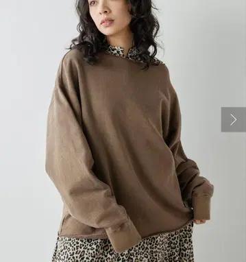 Whim Gazette 피그먼트 우라케 풀오버