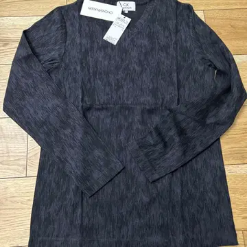 Calvin Klein V넥 긴팔 티셔츠