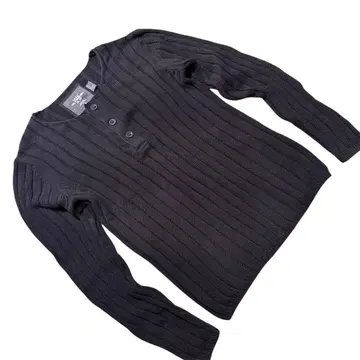 H&M L.O.G.G. 다크 그레이 리브 니트 스웨터