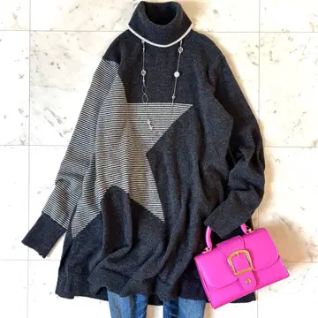 새상품급  컬렉션 캐시미어 100 터틀넥 니트 튜닉 별 패턴
