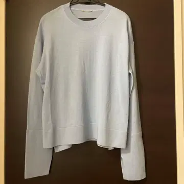 두두엠클래스 라이트 블루 긴팔 니트 슬릿