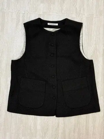 BEAUTY & YOUTH UNITED ARROWS 의 둥근넥 베스트