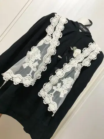 미사용에 가까운 핑크하우스 꽃 레이스 베스트