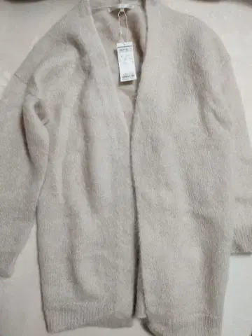 자유구 베이지 모헤어 혼방 긴팔 가디건