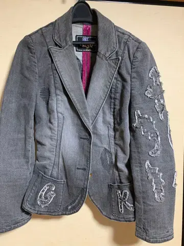 그레이 데미지 가공 블레이저 자켓