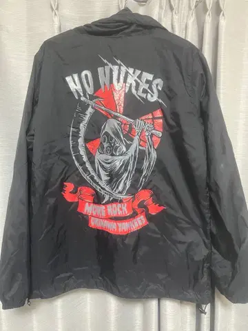 NO NUKES 후드 부착 나일론 자켓