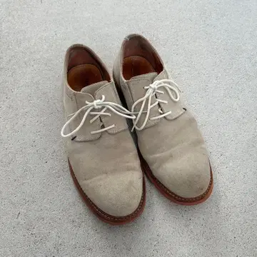 스테파노 로시의 스웨이드 신발