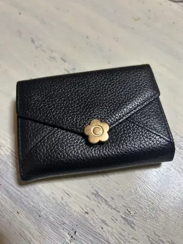 MARY QUANT 블랙 3단 폴더형 지갑