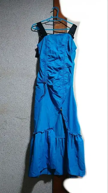 EVRIS 드로스트 디자인 원피스 블루