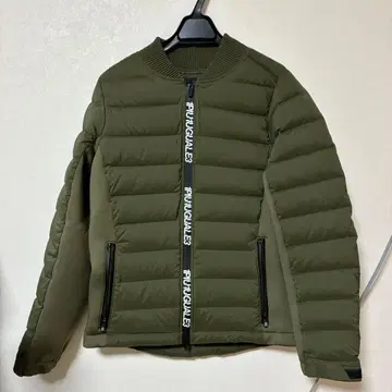 R118.1 우노피우노우과레토레 빅토리아 다운 자켓