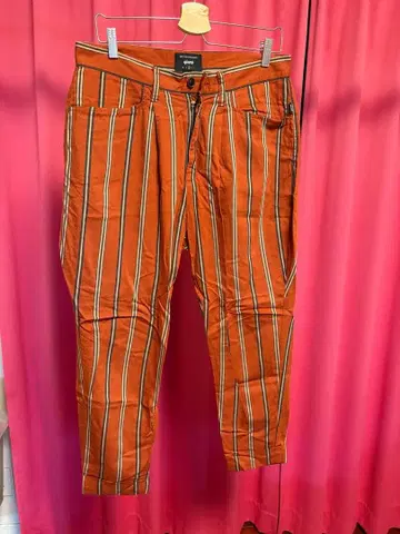 glamb 오렌지 스트라이프 팬츠