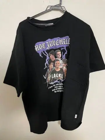 Perushu 블랙 그래픽 T셔츠