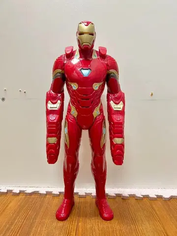 [ 빛과 소리 ] 아이언맨 피규어