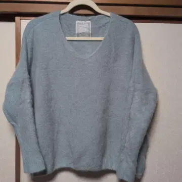 비어즐리 라쿤 니트 스카이블루 아이스 블루