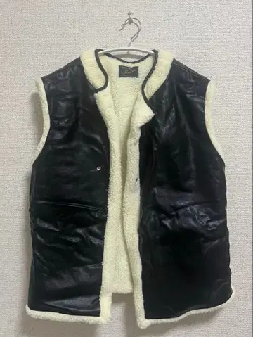 kastane 인조 가죽 리버서블 보아 베스트 프리 사이즈