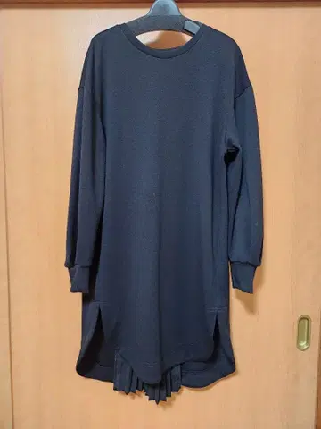 Lallia Mu 라리아 미니 원피스 백 플리츠 블랙