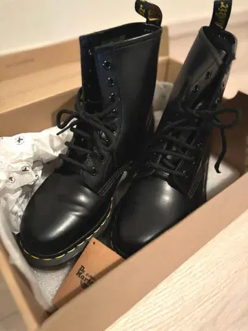 새상품급 닥터마틴 부츠