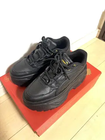 푸마 통굽 스니커즈 22.5cm