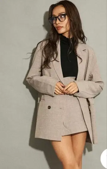 [ 새상품급 ] ANA 린넨 라이크 테일러 자켓 숏팬츠 셋업