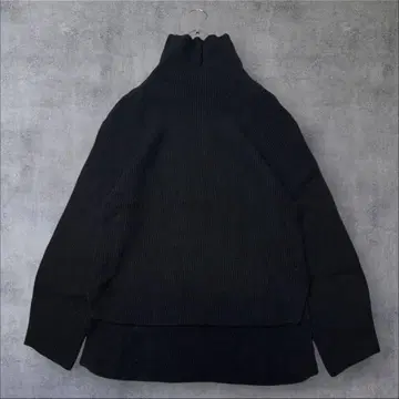 새상품급 슬로브 이에나 양 골지 하이넥 풀오버