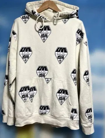 HUF(하프) x 마일스 데이비스 콜라보레이션/후디