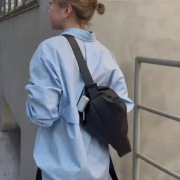 새상품 이아파피요네 천연 가죽/480g 2WAY 가죽 숄더백 블랙