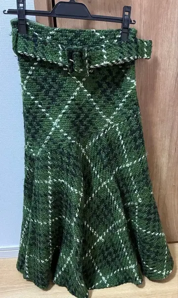 미라 오웬 체크 트위드 머메이드 스커트 그린