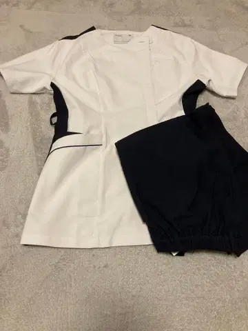 간호사복 스크럽 상하의 세트 M 사이즈