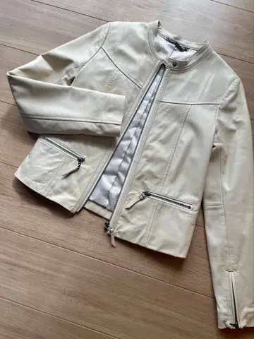 [ 새상품급 ] VICKY 라무 가죽 자켓 라이더 자켓 사이즈 2